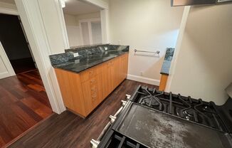 1 bed, 1 bath, $2,895, Unit 1405 Taylor