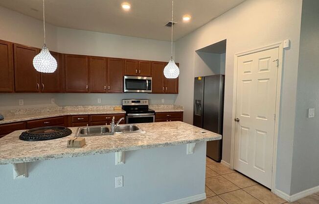4bedroom 2bath home in ST Cloud