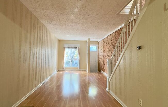 Bright and Airy 2 Bedroom Townhome in Patterson Park!
