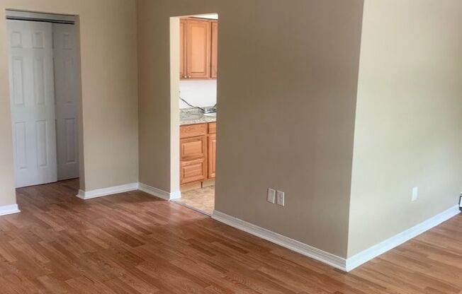 Studio, 1 bath, 450 sqft, $1,350, Unit B6