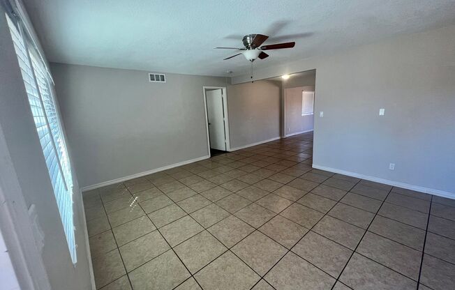 6565 Mojave Ave