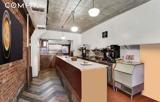 384 7 AVE