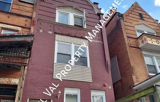 2341 N PARK AVE