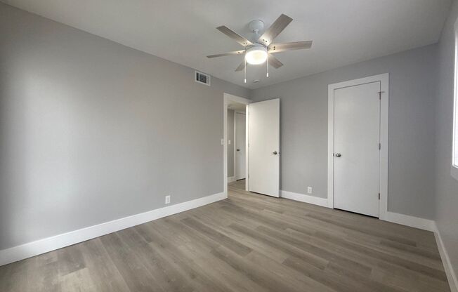 2 beds, 1 bath, $795, Unit B8