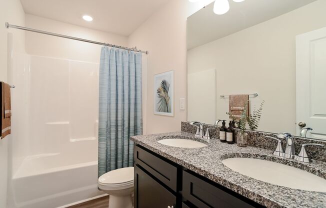 3 beds, 2.5 baths, 1,493 sqft, $2,235, Unit 5238