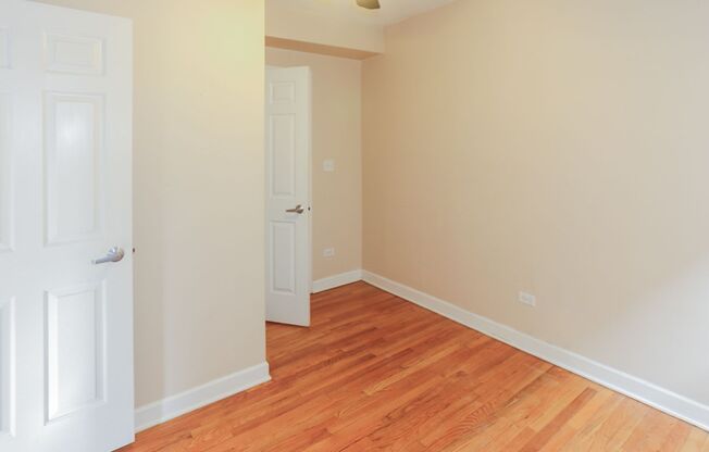 2 beds, 1 bath, 597 sqft, $2,950, Unit 630R-2S