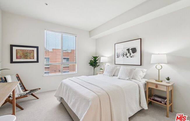 2 beds, 2 baths, 1,186 sqft, $3,600, Unit 440