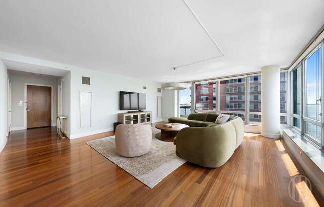 3 beds, 4.5 baths, 2,097 sqft, $20,000, Unit 21F