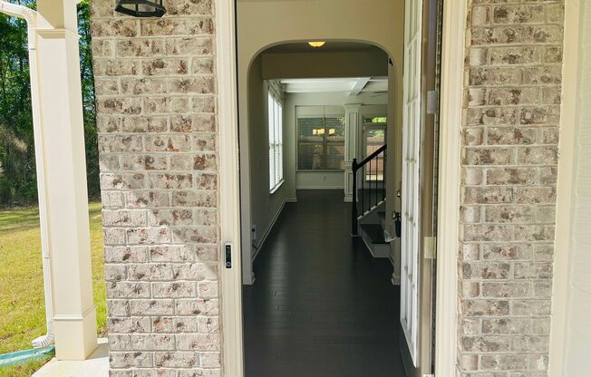 Stunning 3 bedroom 2.5 bathroom townhome in Stonecrest! Must see!