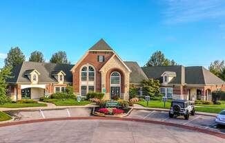 Welcome to Twin Fountains Apartments in Mason, Ohio