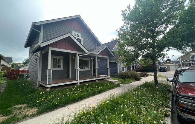 WINTER SPECIAL - $1695 Base Rent January-March - 2 Bed 2 Bath