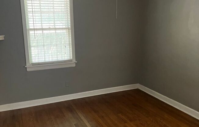 3 beds, 1 bath, $1,399