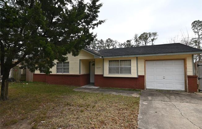 Cozy & Updated 3-Bedroom Home with Oversized Backyard Near Downtown!
