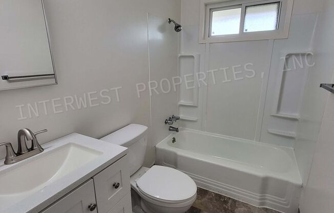 2 beds, 1 bath, 800 sqft, $1,550, Unit 2051-A