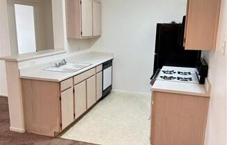 2 beds, 2 baths, $1,350
