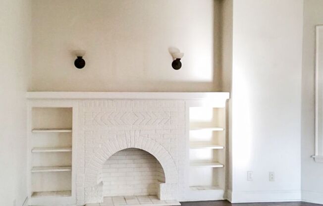 2 beds, 1 bath, 1,173 sqft, $2,595, Unit 4808-1E