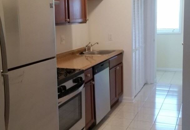 1101 - 1113 19th St NE