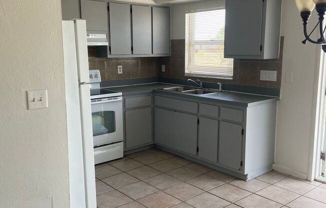 2 Bedrooms 1 Bath Duplex