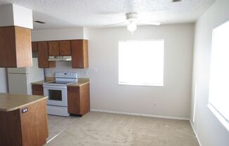 2 beds, 1 bath, 884 sqft, $1,150