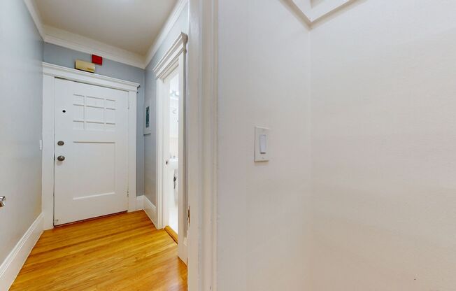 Studio, 1 bath, 373 sqft, $1,600, Unit 328