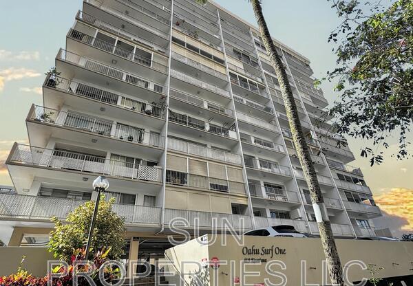 419 Keoniana Street, Apt 604