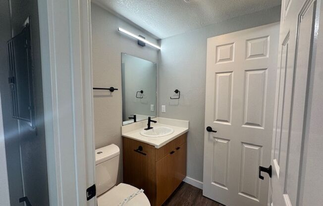 2 beds, 1.5 baths, 866 sqft, $2,995, Unit 801N3