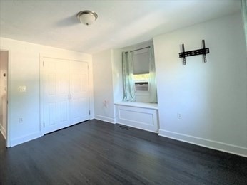 2 beds, 1 bath, 1,100 sqft, $2,500, Unit B