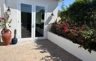 7369 GRAZING LN