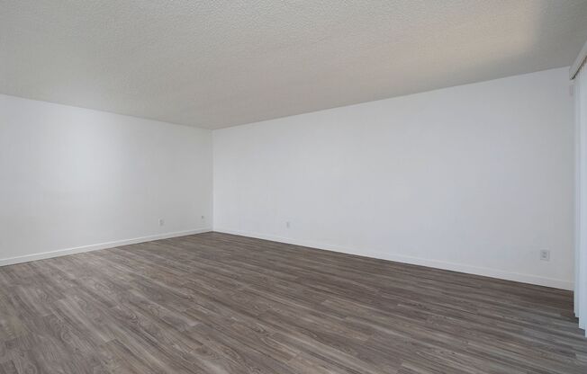 2 beds, 2 baths, 1,120 sqft, $2,400, Unit 008