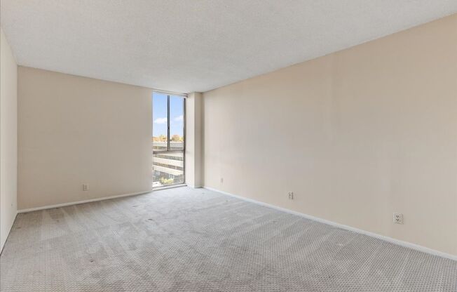 1 bed, 1.5 baths, 811 sqft, $1,950, Unit 1