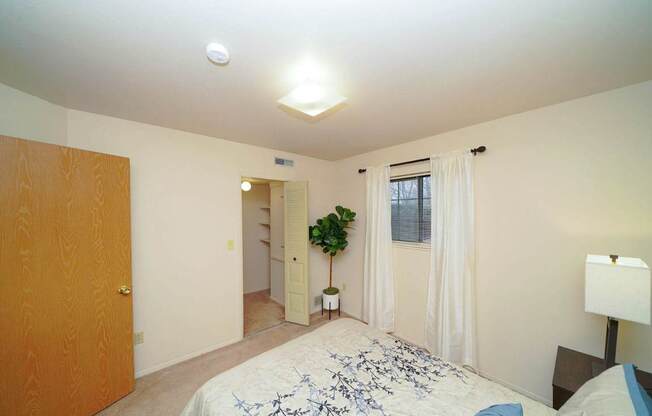 Large Master Bedroom With Walk In Closet at Emerald Park Apartments in Kalamazoo, Michigan