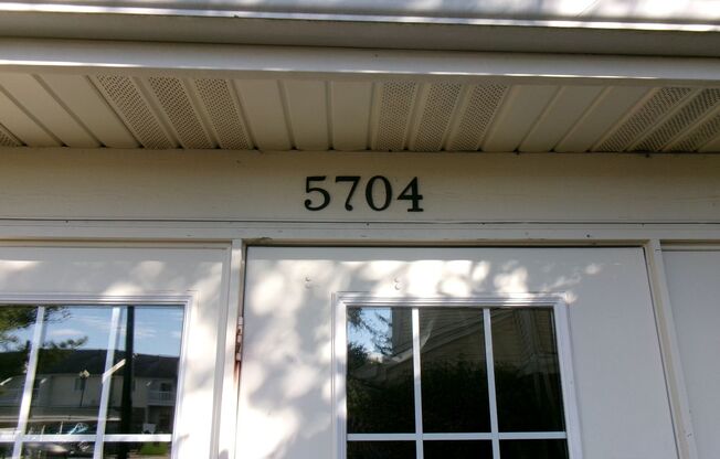 1 bed, 1 bath, 755 sqft, $1,134, Unit 5704G