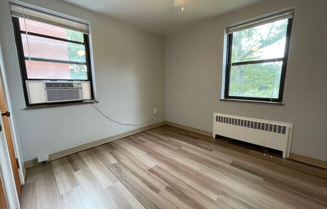 3 beds, 2 baths, 1,300 sqft, $2,599, Unit 6236 Fifth Ave. #103B