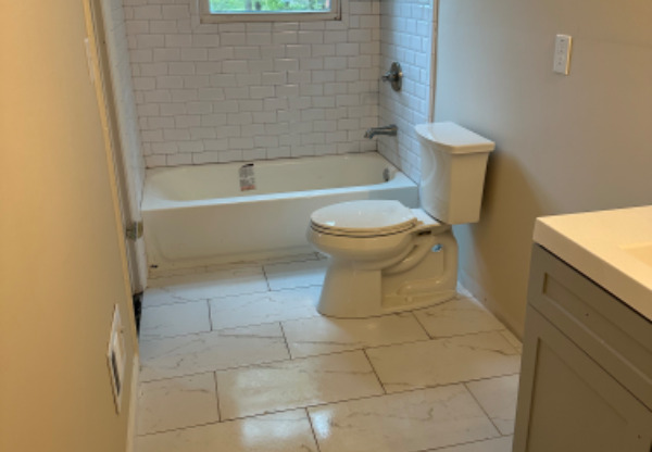 2455 MCALPIN TER