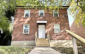 240 N WAYNE AVE