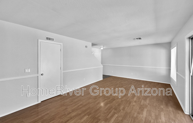 12422 W VALENTINE AVE