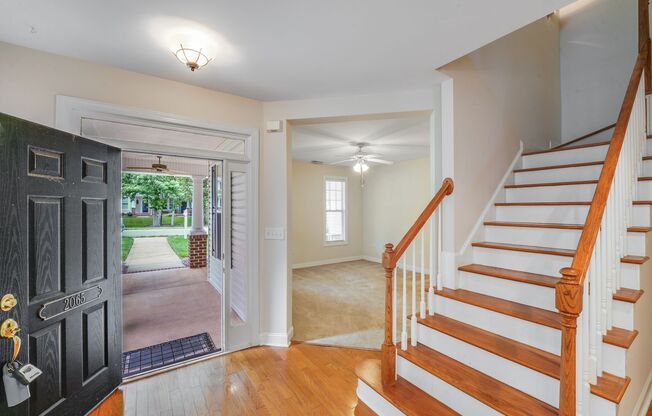 3-Bedroom Hamptons Home for Rent – Elegant Interiors & Excellent Accessibility