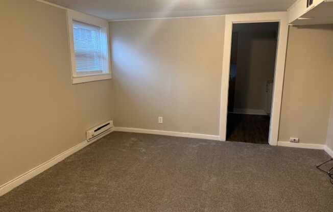 1 bed, 1 bath, $800, Unit 110-5 Andes