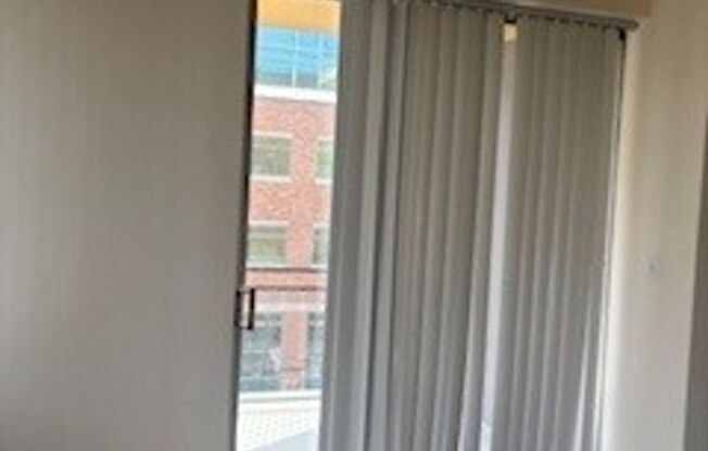 2 beds, 1 bath, 850 sqft, $1,625, Unit 517