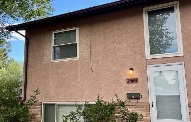 2567 E. Uintah St