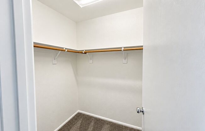 3 beds, 2.5 baths, $2,250