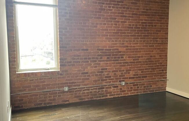 1 bed, 1 bath, 539 sqft, $900, Unit 704