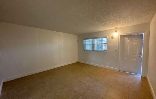 Studio, 1 bath, 550 sqft, $1,395, Unit 106
