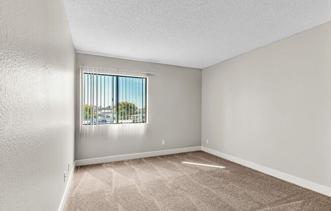 2 beds, 2 baths, 905 sqft, $2,502, Unit Unit 324