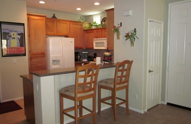 Beautiful  Escala Townhome  in Resort Style Coummunity