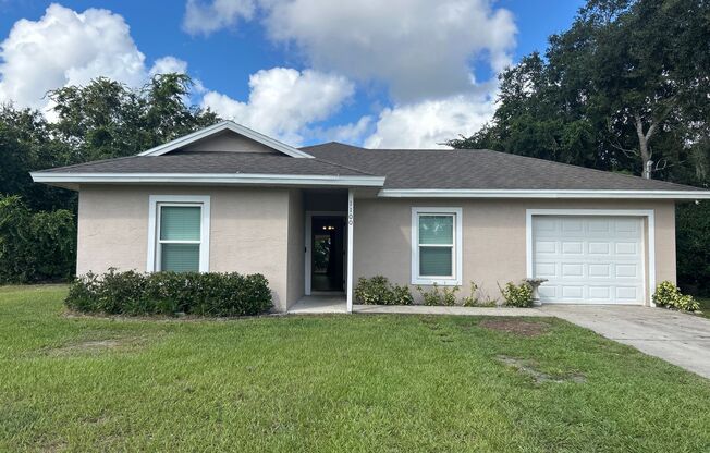 Beautiful 3/2 home in Deland