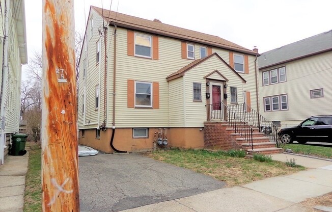 35 BROMFIELD ST