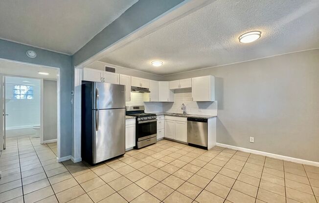 2 beds, 1 bath, 750 sqft, $835, Unit 19