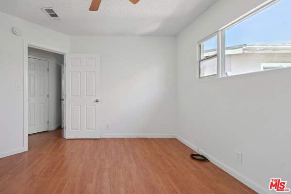 6612 De Longpre Ave
