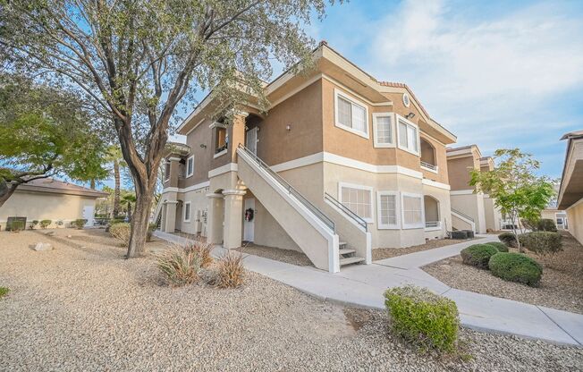 2 beds, 2 baths, $1,700